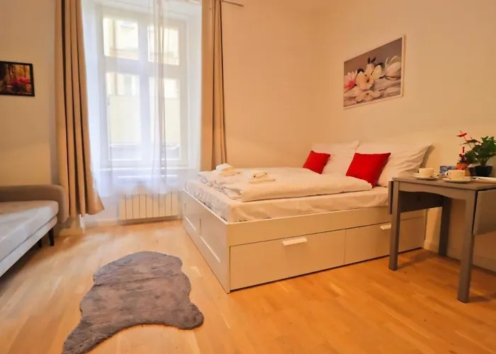 Spacious In The Center Of *
