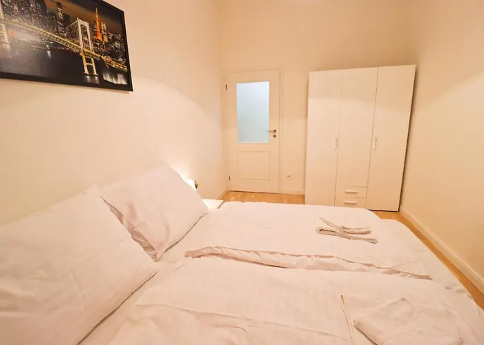 Spacious In The Center Of *